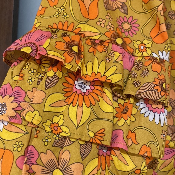 Joanie Clothing Retro Floral Dress with Pockets - Picture 8 of 12